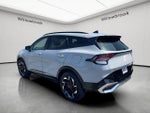 2023 Sportage Thumbnail 3