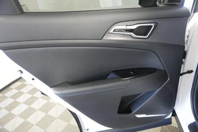 2025 Kia Sportage - $30,000