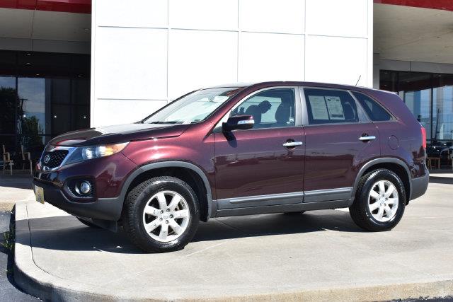 2013 Kia Sorento LX — photo 1 of 12
