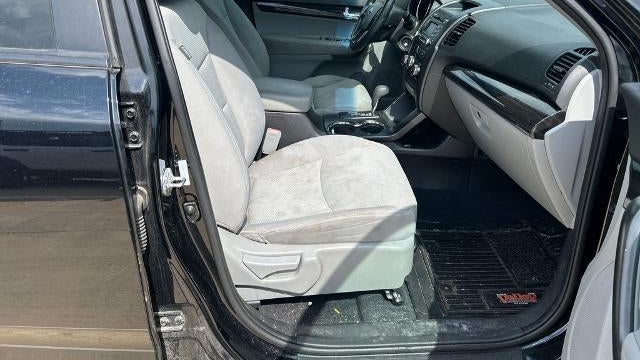 2011 Kia Sorento LX