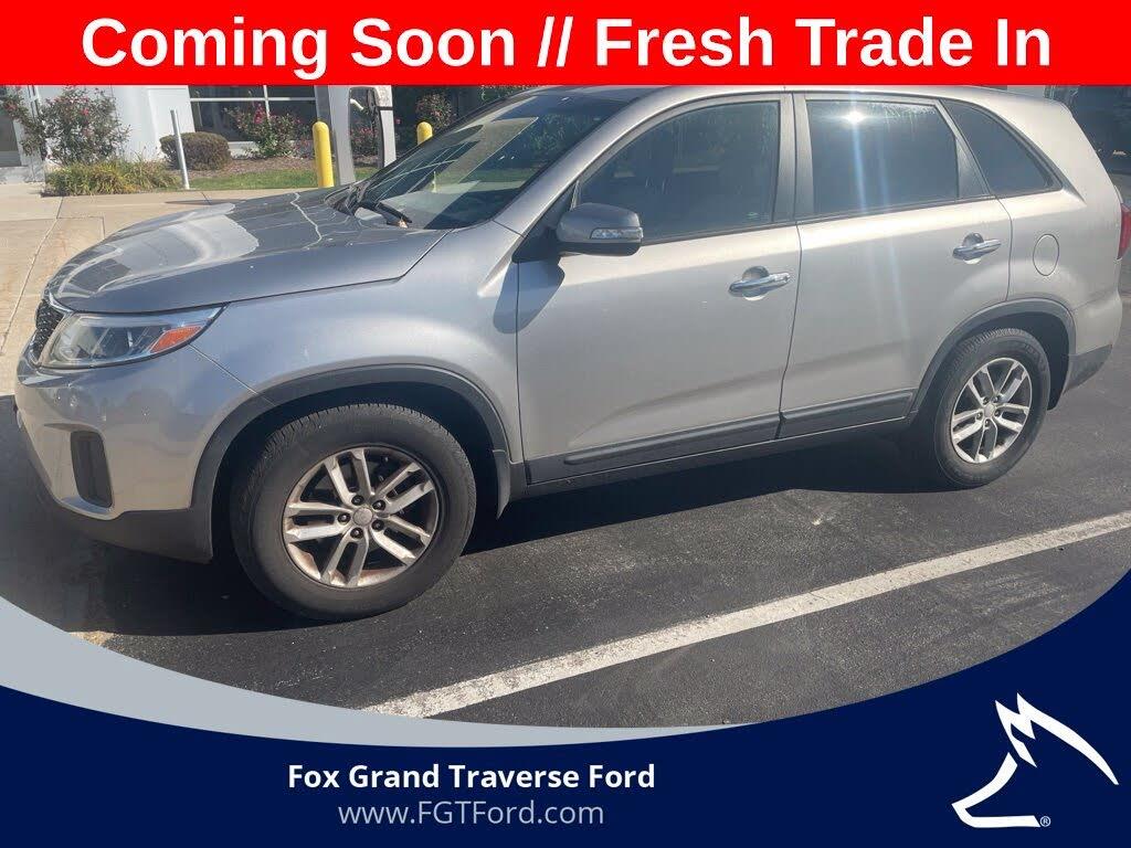 2014 Kia Sorento - $8,900