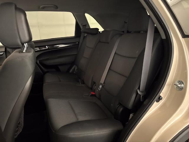 2011 Kia Sorento - $5,901