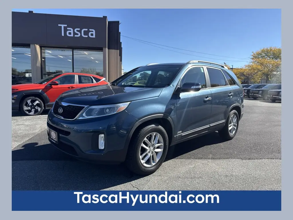 2014 Kia Sorento - $8,702