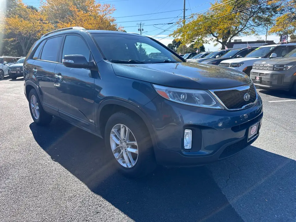 2014 Kia Sorento - $8,702