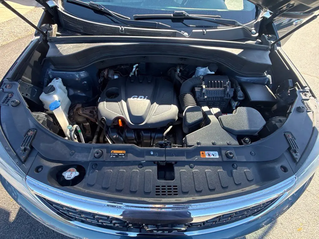 2014 Kia Sorento - $8,702