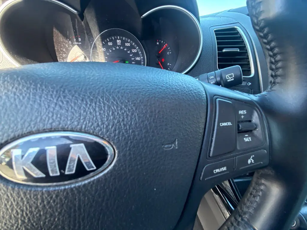 2014 Kia Sorento - $8,702