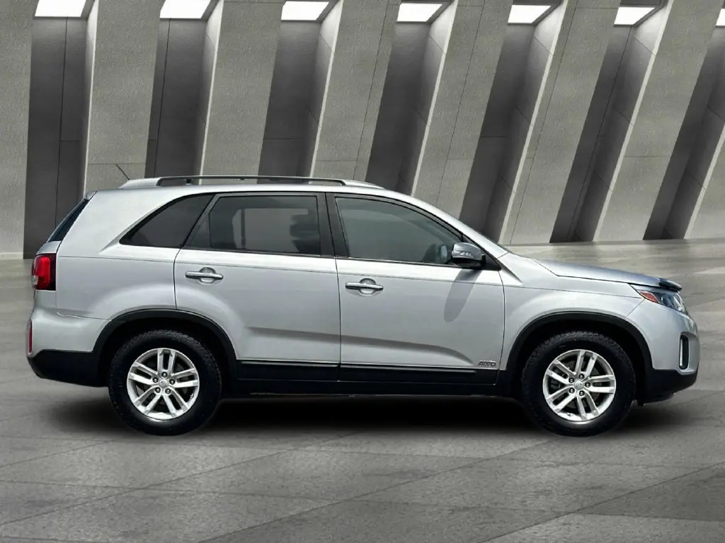 2014 Kia Sorento - $7,205