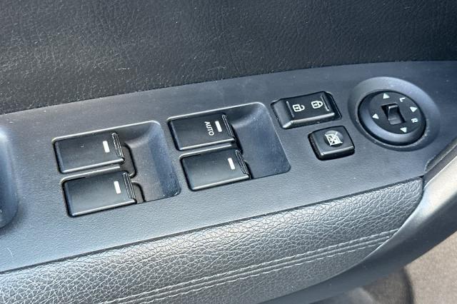 2013 Kia Sorento - $9,750