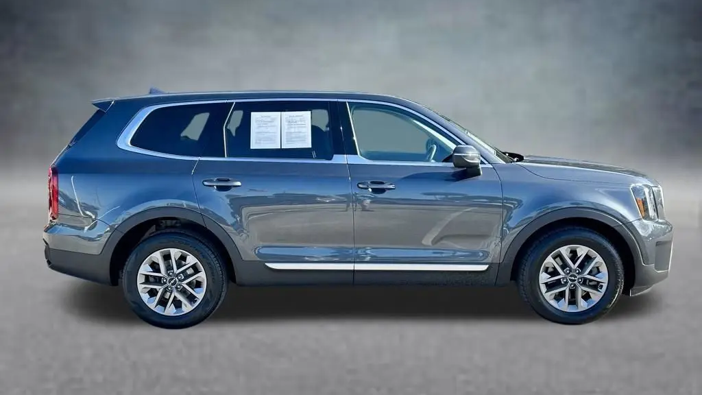 2023 Kia Telluride LX