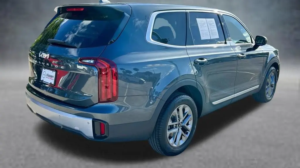 2023 Kia Telluride LX