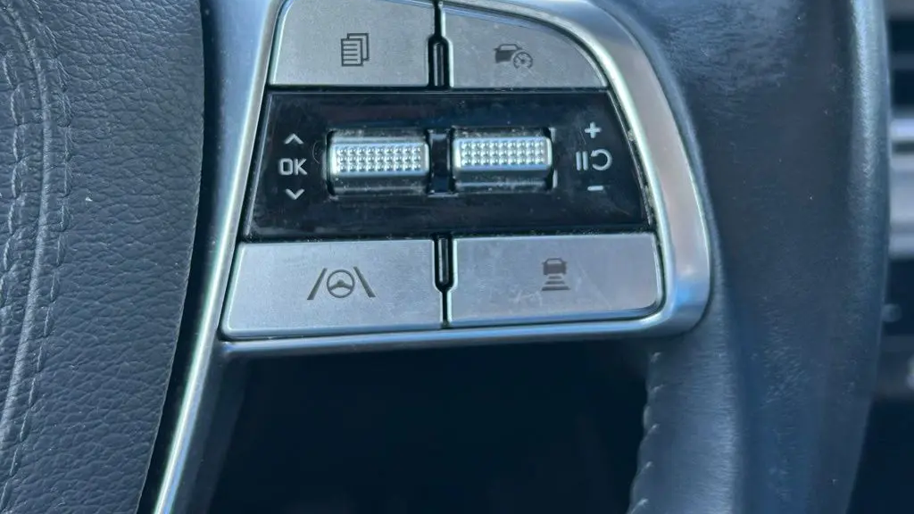 2023 Kia Telluride LX