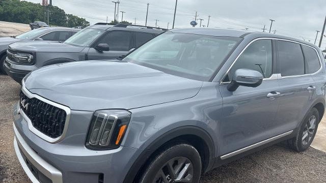 Preowned 2024 Kia Telluride LX for Sale