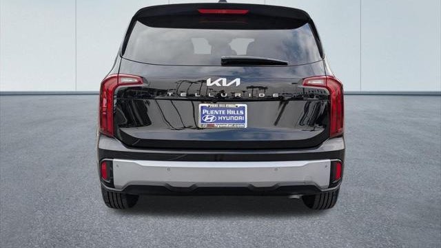 2023 Kia Telluride LX