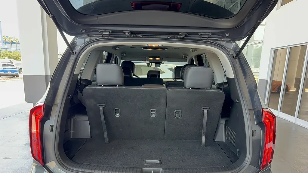 2023 Kia Telluride LX
