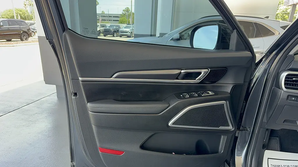 2023 Kia Telluride LX