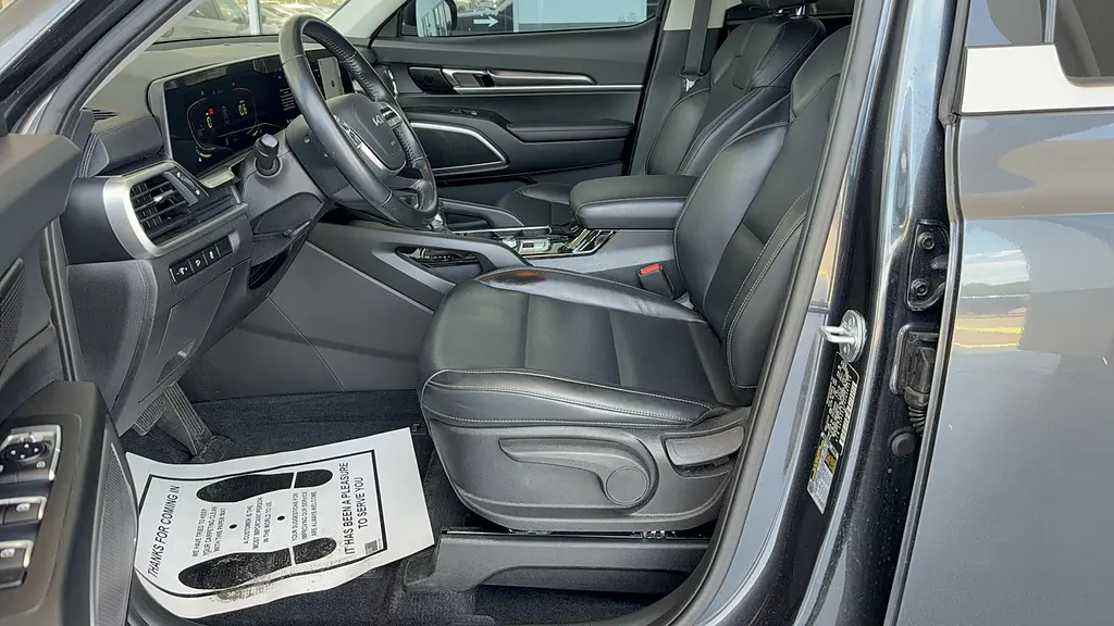 2023 Kia Telluride LX