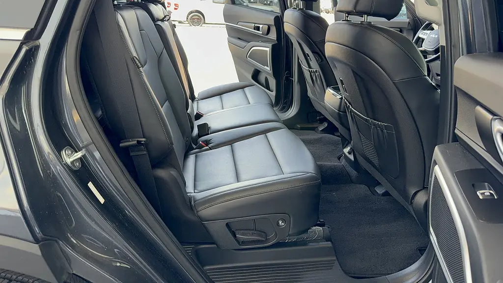 2023 Kia Telluride LX