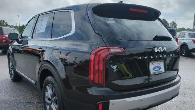 2024 Kia Telluride LX