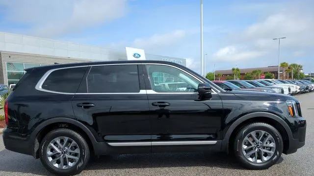 2024 Kia Telluride LX
