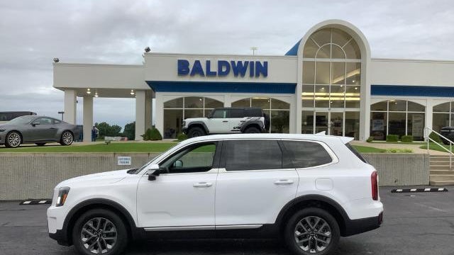 2023 Kia Telluride LX