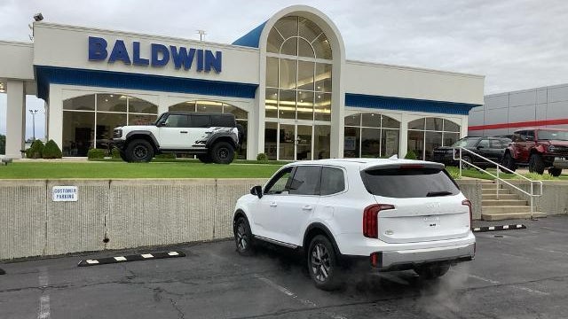 2023 Kia Telluride LX