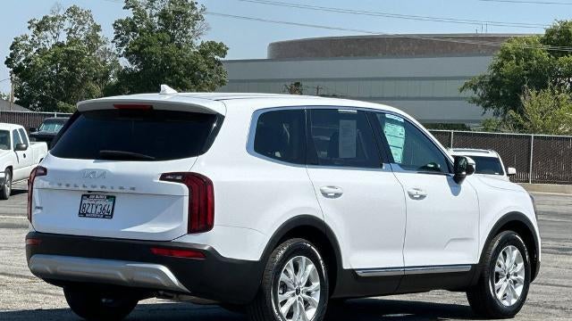 2022 Kia Telluride LX