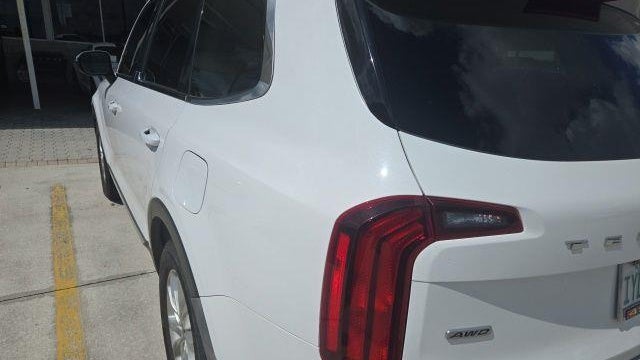 2021 Kia Telluride LX