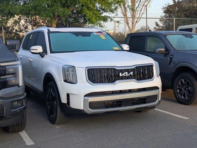 Photo of a 2024 Kia Telluride EX 4DR SUV for sale