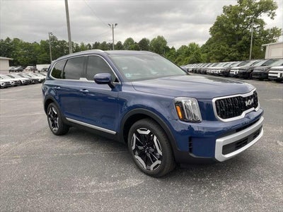 Photo of a 2025 Kia Telluride EX 4DR SUV for sale