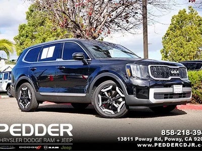 Photo of a 2023 Kia Telluride EX 4DR SUV for sale
