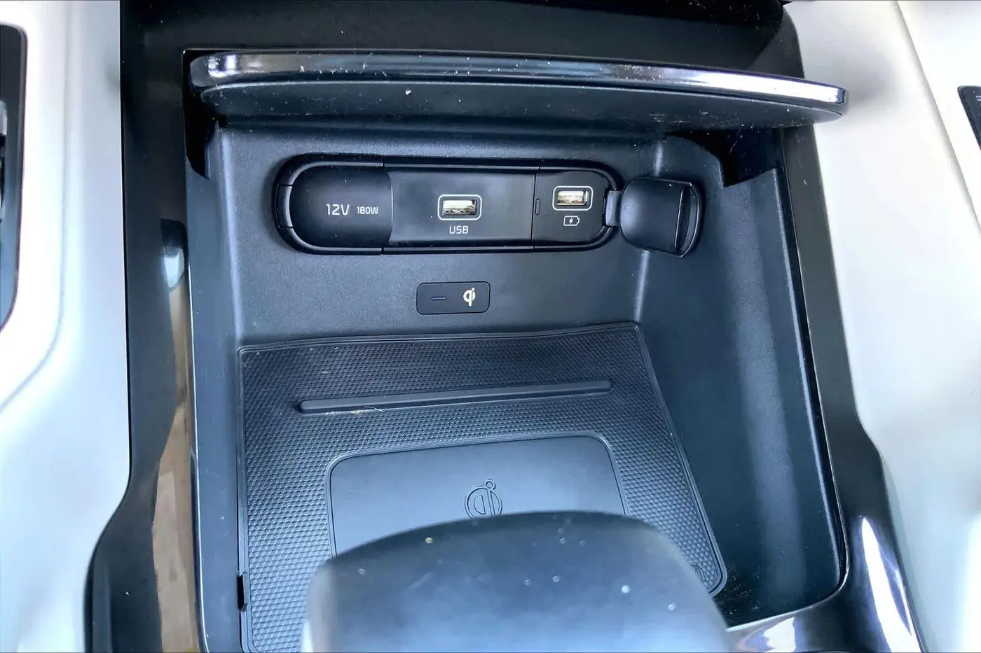 2022 Kia Telluride - $25,895
