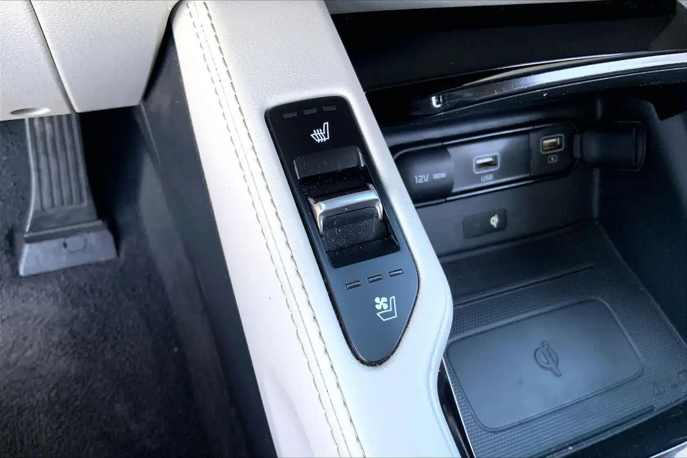 2022 Kia Telluride - $25,895