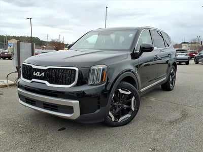 Photo of a 2023 Kia Telluride AWD EX X-LINE 4DR SUV for sale