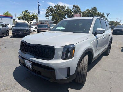 Photo of a 2025 Kia Telluride AWD EX X-LINE 4DR SUV for sale