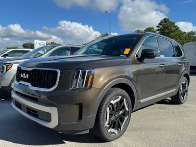 Photo of a 2023 Kia Telluride AWD EX 4DR SUV for sale