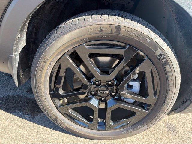 2025 Kia Telluride - $42,995