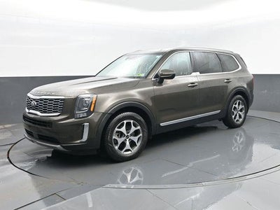 Photo of a 2020 Kia Telluride AWD EX 4DR SUV for sale