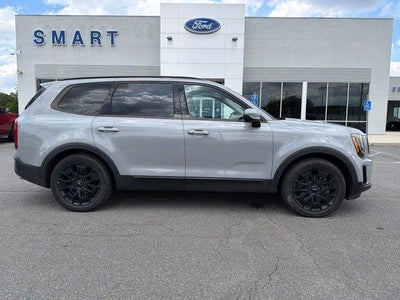 Photo of a 2022 Kia Telluride AWD EX 4DR SUV for sale