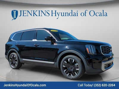 Photo of a 2023 Kia Telluride SX 4DR SUV for sale
