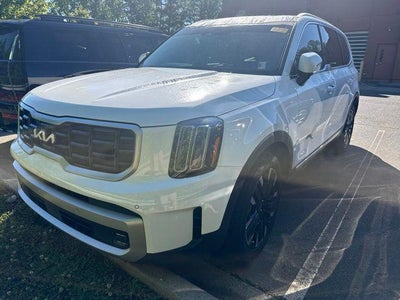 Photo of a 2024 Kia Telluride SX 4DR SUV for sale