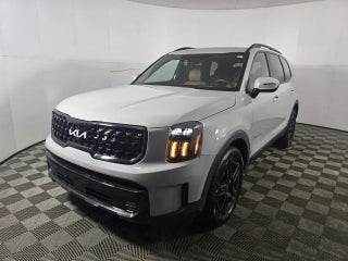 2024 Kia Telluride with Wolf Gray Exterior