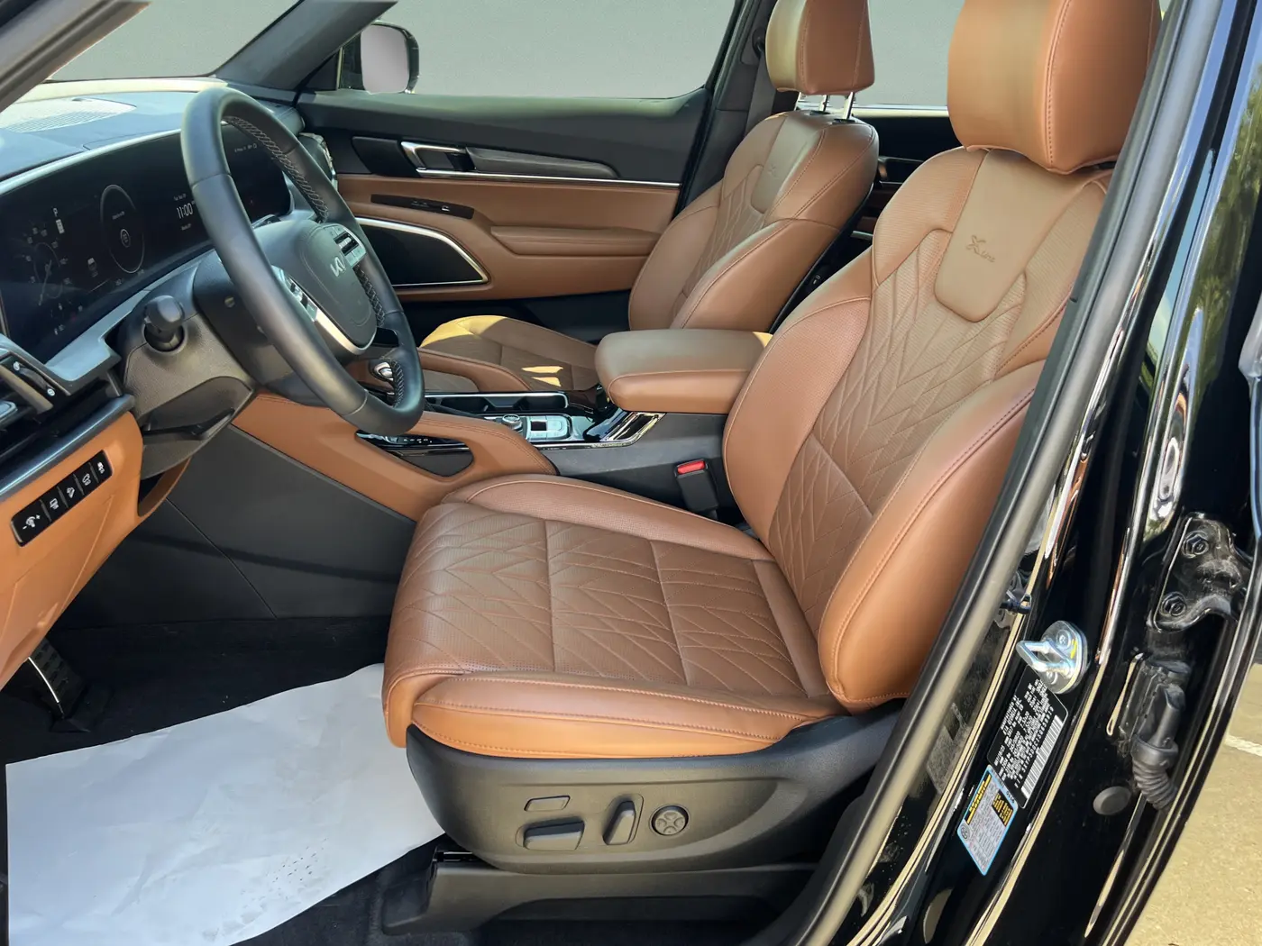 2025 Kia Telluride - $42,999