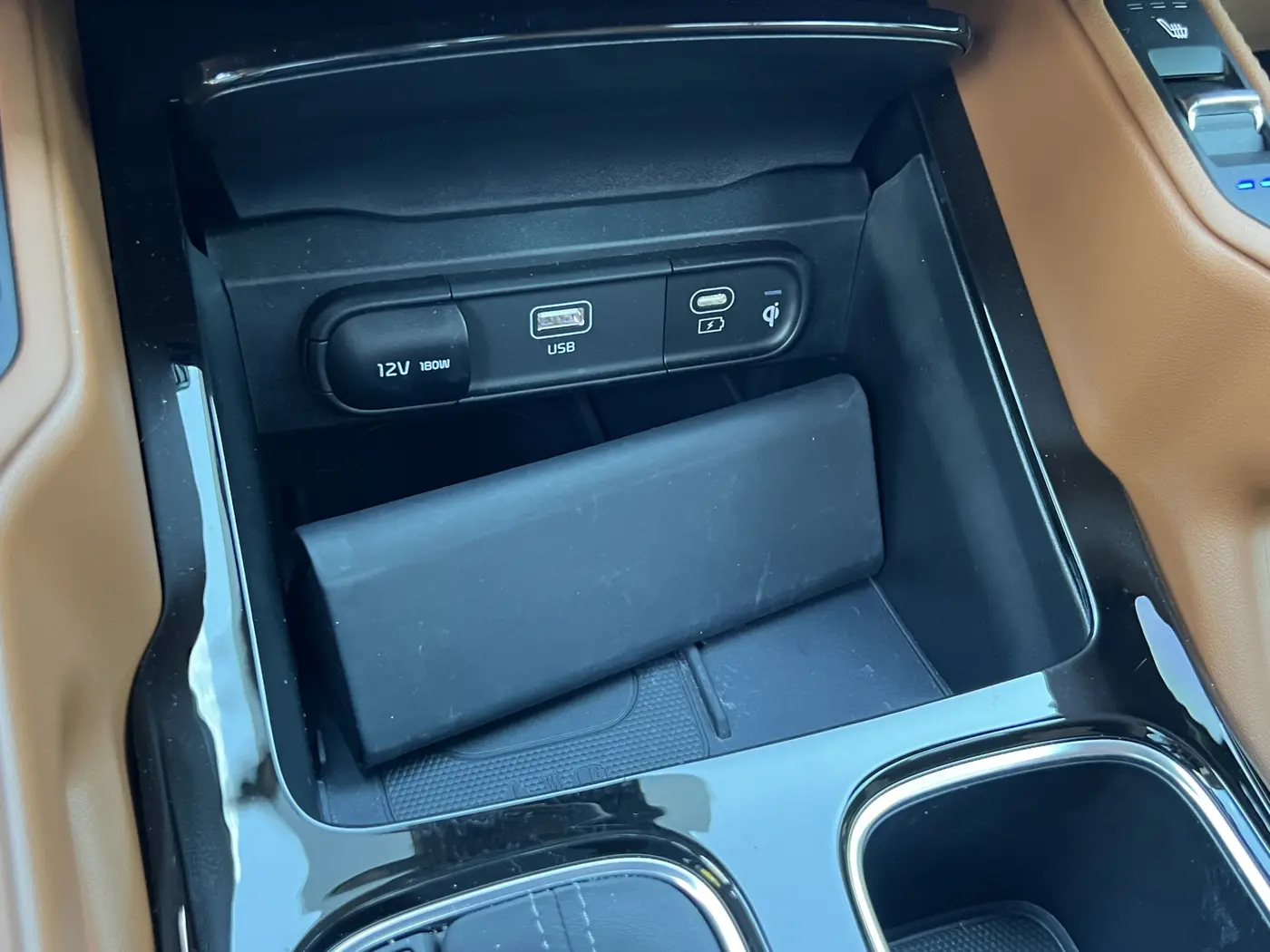 2025 Kia Telluride - $42,999