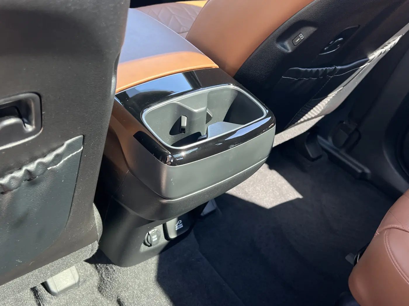 2025 Kia Telluride - $42,999
