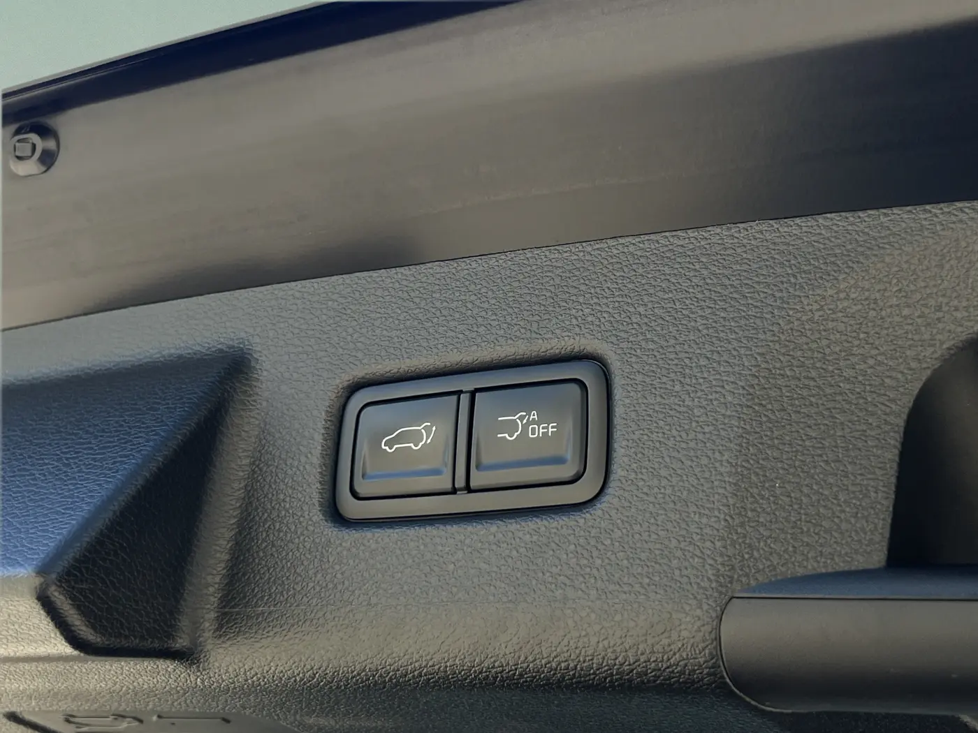2025 Kia Telluride - $42,999