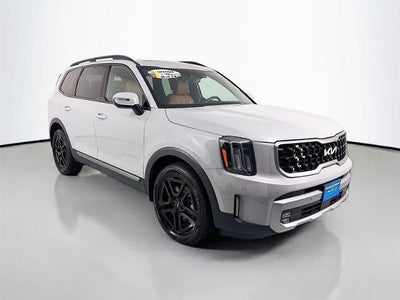 Photo of a 2023 Kia Telluride AWD SX 4DR SUV for sale