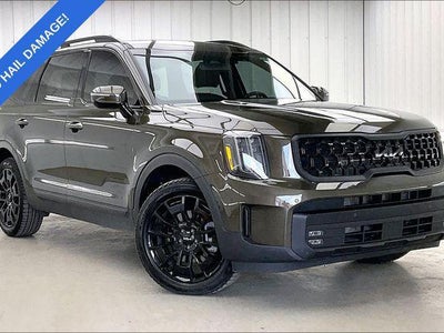 Photo of a 2023 Kia Telluride AWD SX X-LINE 4DR SUV for sale