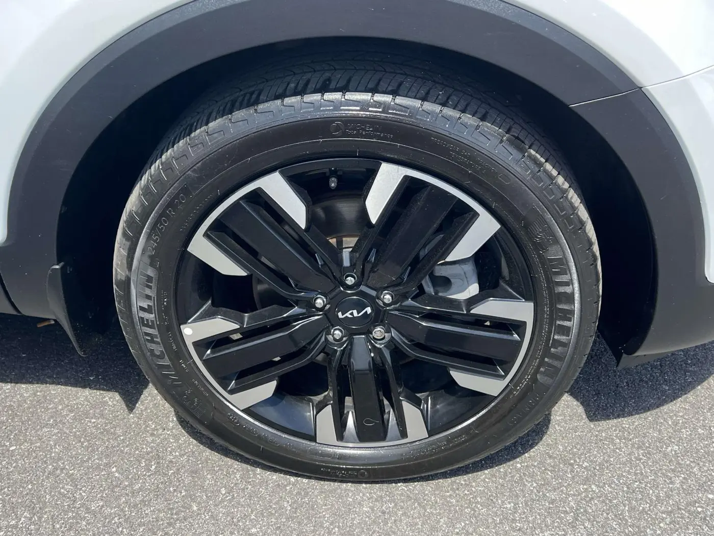 2023 Kia Telluride - $30,138