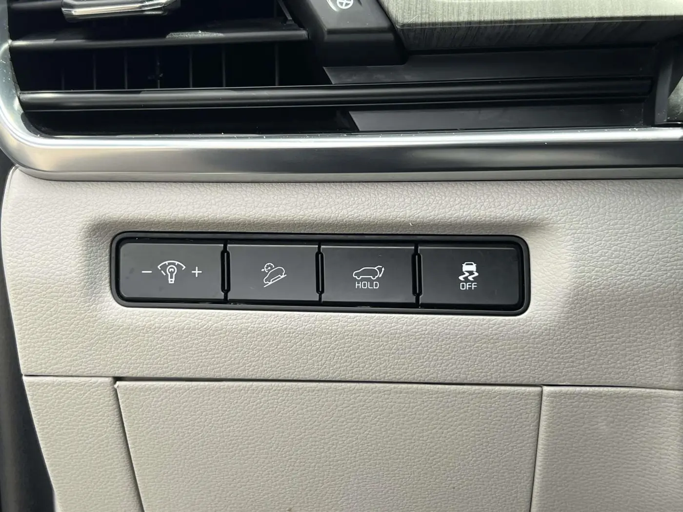 2023 Kia Telluride - $30,138