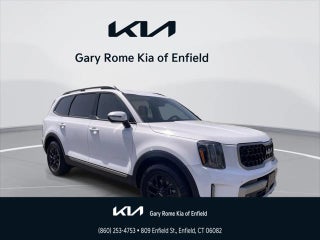 2023 Kia Telluride with Glacial White Pearl Exterior